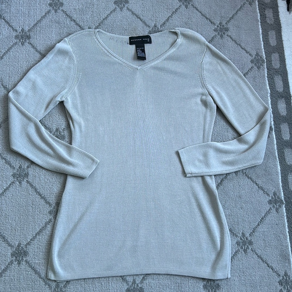 August Silk Light Cream V-Neck Sweater